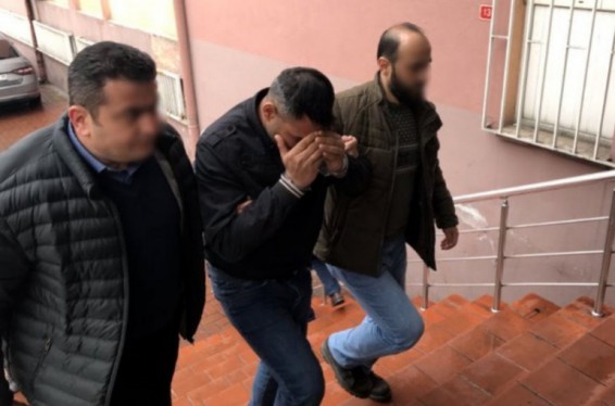 Թուրքիայում տղամարդը 1 մլն լիրա է կորզել քաղաքացիներից՝ վախեցնելով, թե «կմատնի» նրանց գյուլենական լինելու կամ լրագրող Խաշոգջիի սպանության հետ կապ ունենալու համար