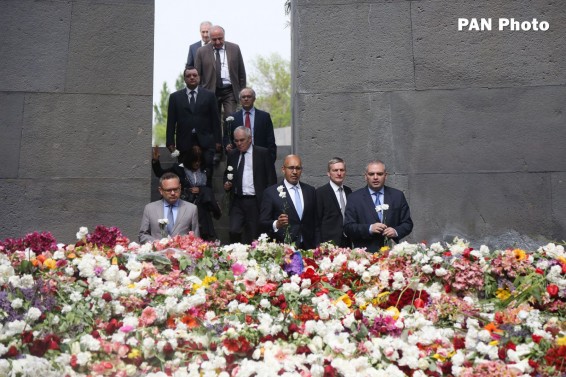 Photo. Ֆրանսիայի Եվրոպական հարցերի պետքարտուղար Հառլեմ Դեզիրն այցելել է Հայոց Ցեղասպանության հուշահամալիր