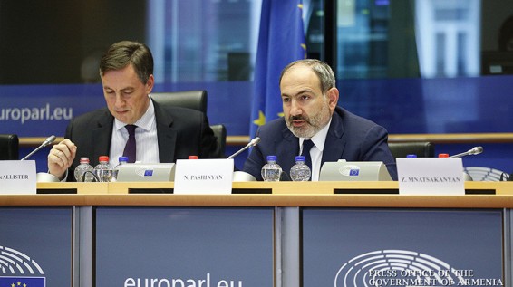 Н. Пашинян: Урегулирование конфликта подразумевает необходимость уважения права народа Арцаха на самоопределение
