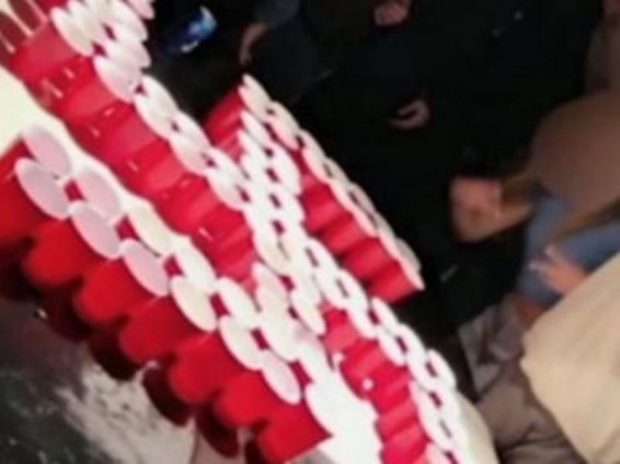 Բաժակներից սվաստիկա պատկերած ուսանողների լուսանկարը զայրույթ է առաջացրել