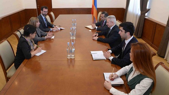 Ատոմ Ջանջուղազյանն ընդունել է ԱՄՆ նորանշանակ դեսպանին