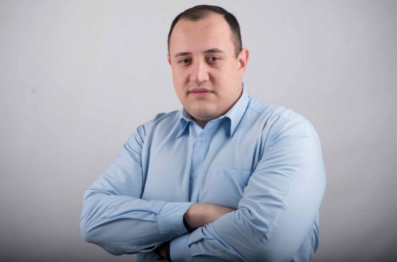 Օպերայի բակի ասֆալտի վրա ծառ չեք տնկելու, Երևանի համար օրհասական խնդիրը ծառ ու թուփ, «թոքեր» ունենալն է. Միհրան Հակոբյան