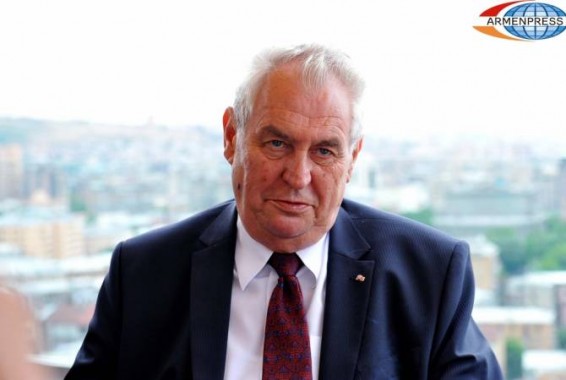 Президент Чехии считает Турцию союзником «Исламского государства»