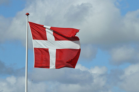 Դանիացի պատգամավորին թույլ չեն տվել նորածնի հետ խորհրդարան մտնել