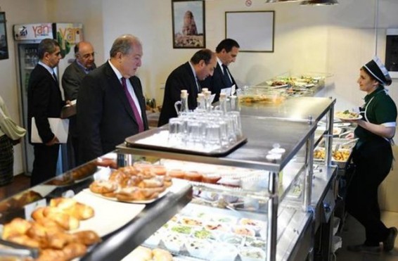 Ինչպե՞ս են ընդմիջում անում նախագահականում