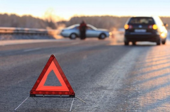 Երևանի Բագրատունյաց պողոտայում բախվել են «Mercedes»-ը, «ՎԱԶ-2106»-ը և «Opel Astra»-ն. կան տուժածներ