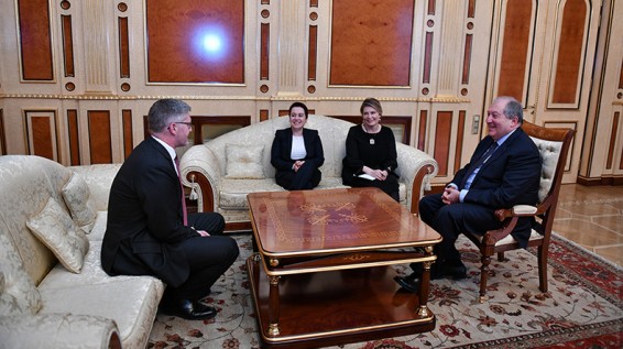 Արմեն Սարգսյանը հրավիրել է «ՓրայսուոթերհաուսԿուպերս»-ի ներկայացուցիչներին ներկա գտնվելու Մտքերի գագաթնաժողովին