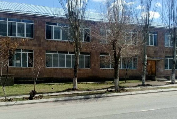 Полиция Армении выявила финансовые злоупотребления в общеобразовательной школе Артика