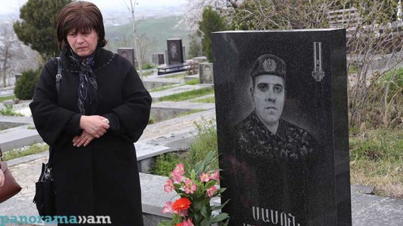 Мать погибшего в Апрельской войне Сасуна Мкртчяна: Мы не уступим ни пяди земли