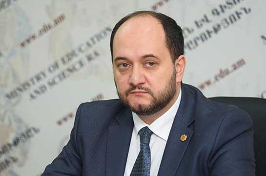 Мы постоянно посещаем области и видим неутешительное состояние школ – Араик Арутюнян
