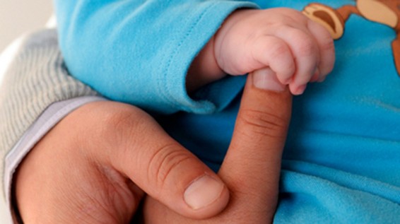 ՄԻԱՎ-ով հիվանդ ռուսաստանցիները կարող են երեխա որդեգրել