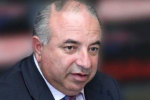Ազգովի նենց փորձանքի առաջ ենք կանգնելու, որ Քոչարյանի, մյուսի, էն մյուսի կարիքն եք ունենալու. Ախոյան