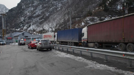 Լարսը բացվել է