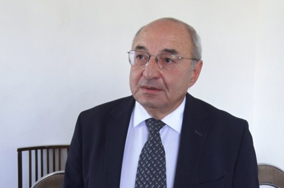 Ամեն ինչ մի օրում չի կառուցվում,ակումբը ձևավորման փուլում է. Վազգեն Մանուկյանը՝ քննարկումների հարթակ ստեղծելու մասին