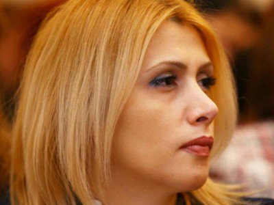 Տարվա 365 օրն էլ հռչակվի «Քաղաքացու օր», մեկ է, մեր բանավեճերը համեմվելու են վառելու, մորթելու կոչերով.Էլինար Վարդանյան