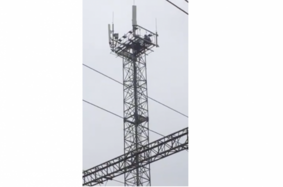 Փրկարարները կանխել են Արտաշատի հեռախոսակապի աշտարակի վրա բարձրացած քաղաքացու ինքնասպանության փորձը. ԱԻՆ