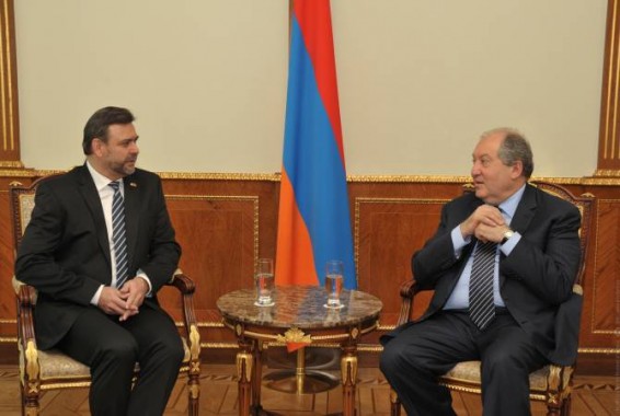 Նախագահ Արմեն Սարգսյանը հրաժեշտի հանդիպում է ունեցել Չեխիայի դեսպանի հետ