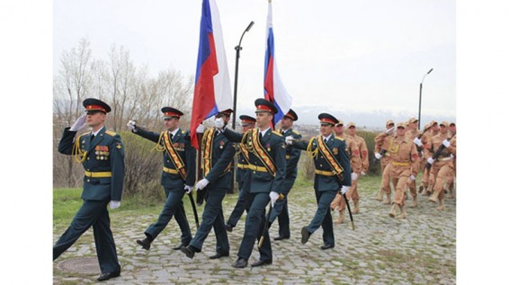 Военнослужащие российской военной базы и Вооруженных сил Армении начали подготовку к военному параду в честь 74-ой годовщины Дня Победы