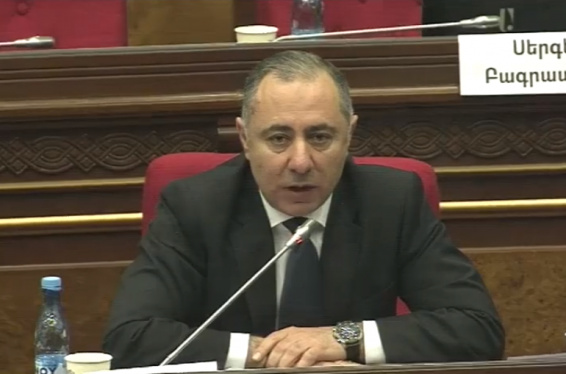 Ո՞րն է կառավարության այս կառուցվածքի նպատակը՝ արդյունավետ կառավարման մոդել ստեղծե՞լը, թե ֆինանսական խնայողություններ անելը. Արթուր Գրիգորյանը՝ Զեյնալյանին