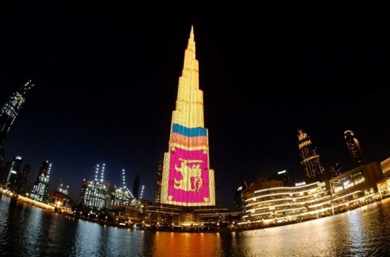 Աշխարհի ամենաբարձր շենքը լուսավորվել է Շրի Լանկայի դրոշի գույներով