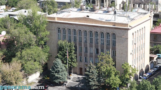 Трое лиц подали заявки на выдвижение кандидатом в судьи КС Армении