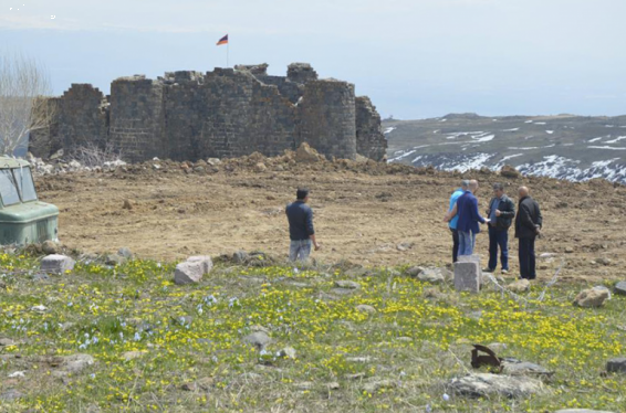 «Ամբերդ ամրոց» արգելոցում շինարարություն իրականացնողի հայրը՝ Մանուկ Մանուկյանը, ազատվել է աշխատանքից. Մշակույթի փոխնախարար