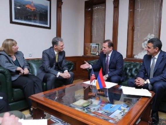 Դավիթ Տոնոյանը եւ ԱՄՆ պետքարտուղարի փոխտեղակալը քննարկել են պաշտպանության ոլորտում հայ-ամերիկյան համագործակցությունը