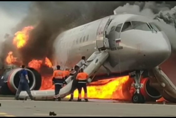 Հրապարակվել է SSJ-100-ի օդաչուի լուսանկարը, որը ներխուժել է այրվող օդանավ