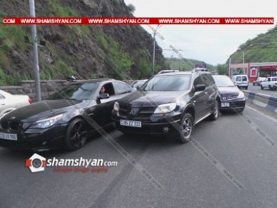 Շղթայական ավտովթար Երեւանում․ Մյասնիկյան պողոտայում բախվել է 4 մեքենա, ապա եւս 2-ը