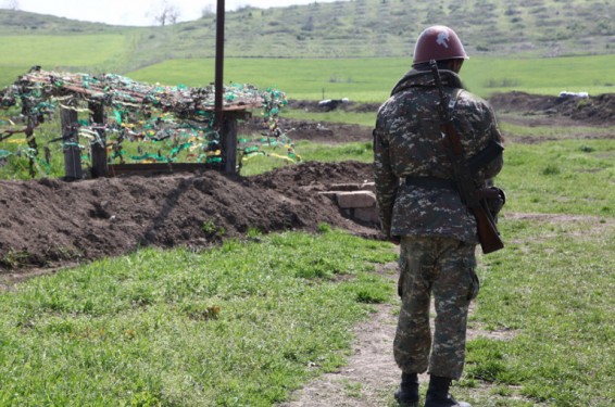 Զինծառայող Ա. Խեչումյանը մահացել է զորավարժության ժամանակ «Ուռալ-4310» ավտոմեքենայի կողաշրջվելու հետևանքով ստացած վնասվածքներից. ՔԿ