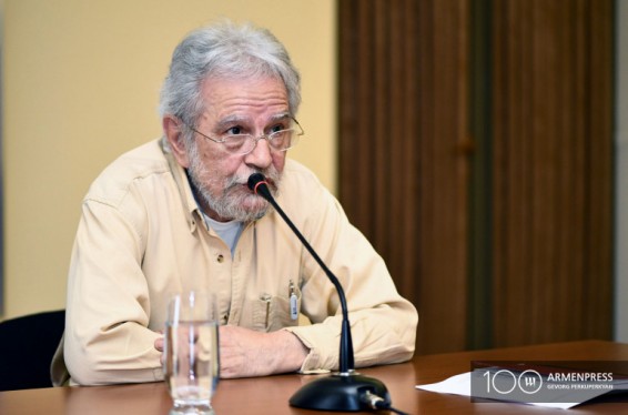 Ֆիրդուսի թաղամասում մեծածավալ աշխատանքները դեռևս չեն մեկնարկում, քանի որ այնտեղ դեռ չիրացված հողատարածքների խնդիրներ կան. Արթուր Մեսչյան