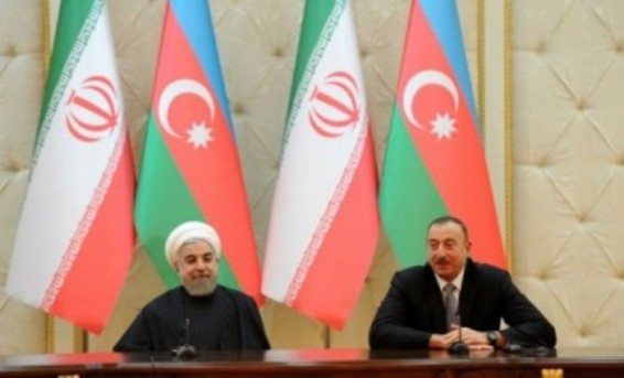 Իրանի նախագահը պաշտոնական այցով ժամանել է Ադրբեջան
