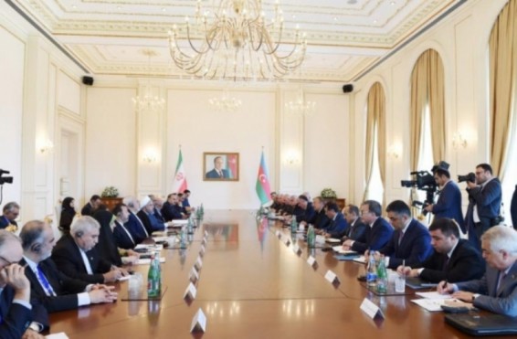 Կայացել է Իլհամ Ալիևի և Հասան Ռոուհանիի հանդիպումը