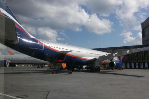 Սանկտ Պետերբուրգում ուղևորատար ինքնաթիռը վթարային վայրէջք է կատարել