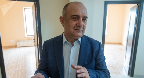 Соратники генерал-лейтенанта Самвела Бабаяна сообщили о нападении, полиция разбирается