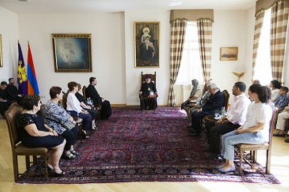 Ամենայն Հայոց Կաթողիկոսն ընդունեց ԱՄՆ Հայոց Արևելյան թեմի ուխտավորների