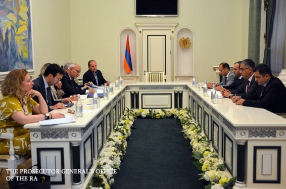 Արթուր Դավթյանը ԵԽ պատվիրակության հետ քննարկել է ՀՀ-ում հակակոռուպցիոն պայքարի և դատաիրավական ոլորտի բարեփոխումները
