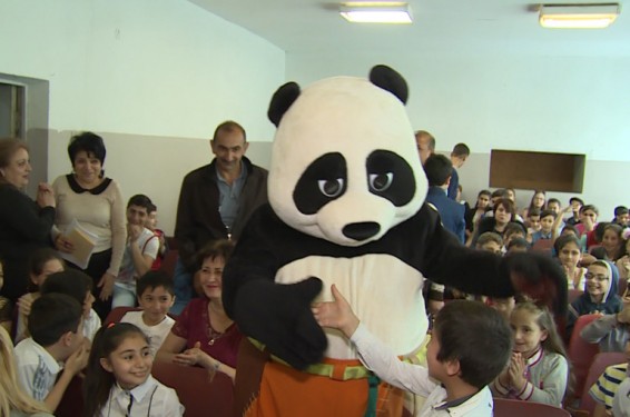 «Գրանդ Քենդիի» քաղցր նվերներն ու օգնությունը երեխաներին հունիսի 1-ի առթիվ