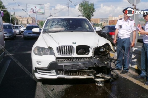 Իսակովի պողոտայում խոշոր ավտովթարի հետևանքով կան վիրավորներ. Shamshyan.com