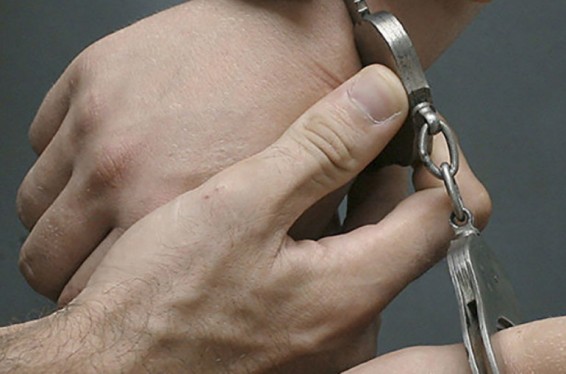 Արմավիրի մարզի 27-ամյա բնակչին մեղադրանք է առաջադրվել՝ Երևանի դեղատներից մեկի աշխատակցի նկատմամբ ավազակային հարձակում կատարելու համար. ՔԿ