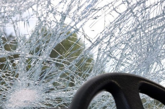 Իսակովի պողոտայում միմյանց են բախվել Մերսեդեսն ու Օփելը. վիրավոր վարորդներից մեկի վիճակը ծանր է. Shamshyan.com