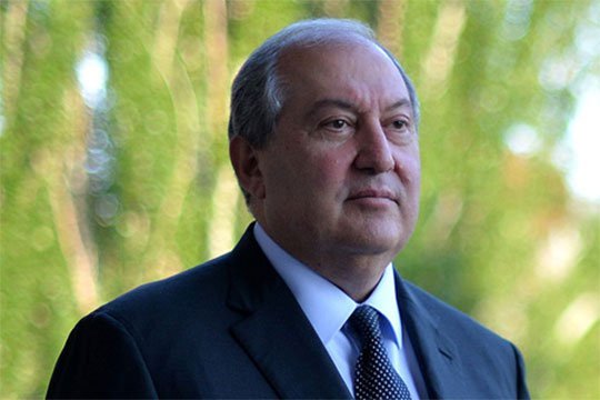 Армен Саркисян поздравил королеву Елизавету II