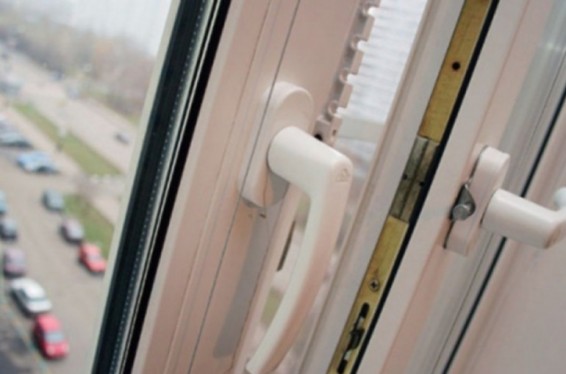 Շուշիում 13-ամյա երեխան ընկել է շենքից. նրա վիճակը ծանր է