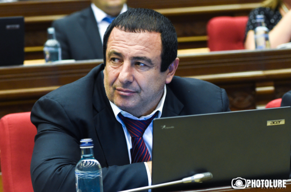 Աբովյանում հրկիզման գործի առնչությամբ Գագիկ Ծառուկյանը կրկին հրավիրվել է ՔԿ՝ հարցաքննության. ՔԿ