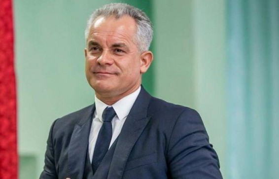 Մոլդովայում ավարտվեց երկիշխանությունը. օլիգարխը հեռացավ երկրից