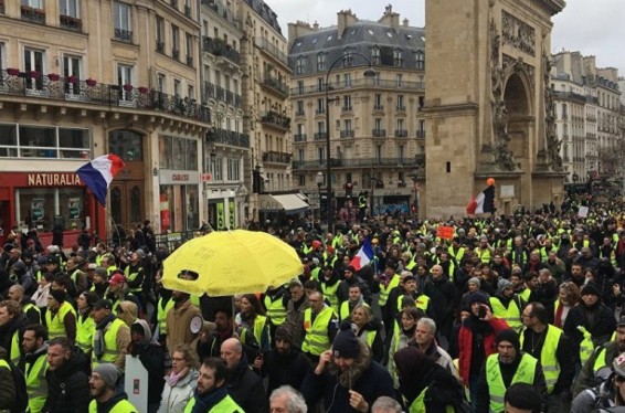 Ոստիկանությունն արցունքաբեր գազ է կիրառել Թուլուզում «դեղին բաճկոնների» հանրահավաքը ցրելու համար