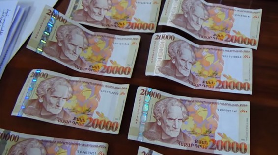 Նոր մանրամասներ ՃՈ պաշտոնատար անձի աշխատավայրում կատարված շորթման դեպքից