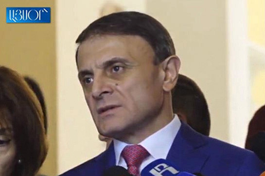 Որոշ անձանց բերման ենթարկելը կապ չունի նրանց հագուստի գույնի հետ. ՀՀ ոստիկանապետ