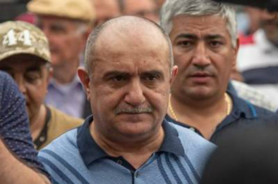 Սամվել Բաբայանի կողմնակիցների ստորագրահավաքը Արցախում շարունակվում է