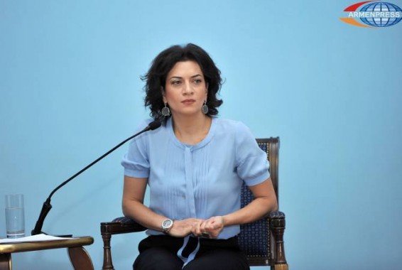 Աննա Հակոբյանը ցավակցական խոսք է հղել բանաստեղծ Կարինե Աշուղյանի մահվան կապակցությամբ